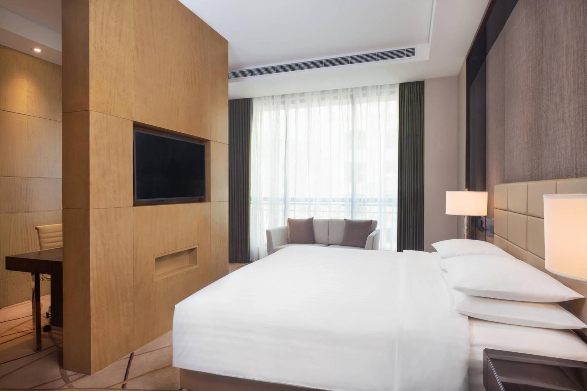 Courtyard By Marriott Shanghai Changfeng Park Hotel Buitenkant foto