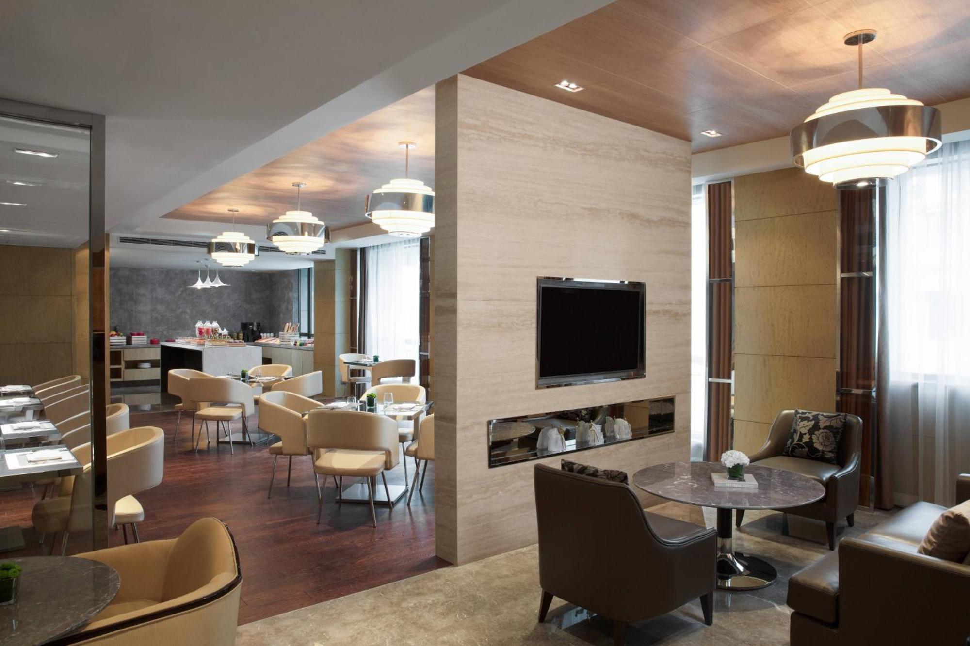 Courtyard By Marriott Shanghai Changfeng Park Hotel Buitenkant foto